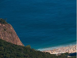 PRAIA DO LEME RIO DE JANEIRO - PRAIA, FLORESTA, MONTANHA E PRÉDIOS