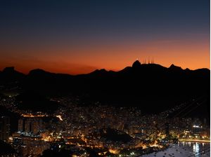 PÔR DO SOL NA CIDADE MARAVILHOSA - CÉU DE FOGO
