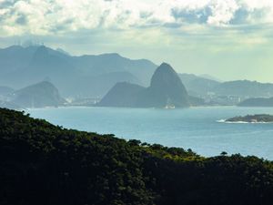 PÃO DE AÇÚCAR VISTO DE ITACOATIARA