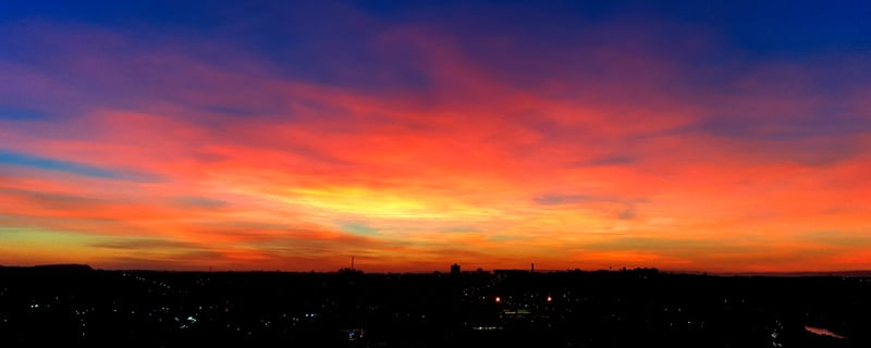 ATRAS DA CIDADE