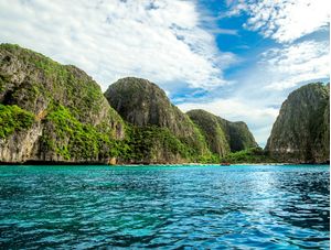 PRAIA DE MAYA BAY