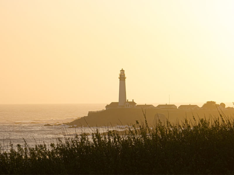 TARDE DOURADA NO FAROL