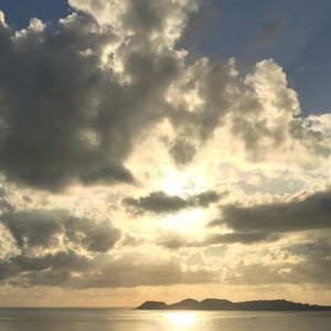 DÍPTICO RISING SUN 2