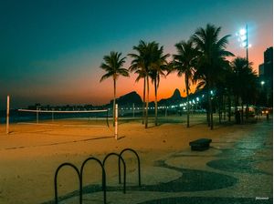 ANOITECENDO EM COPACABANA