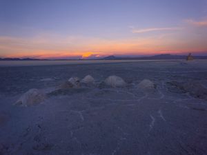 POR DO SOL SALAR UYUNI