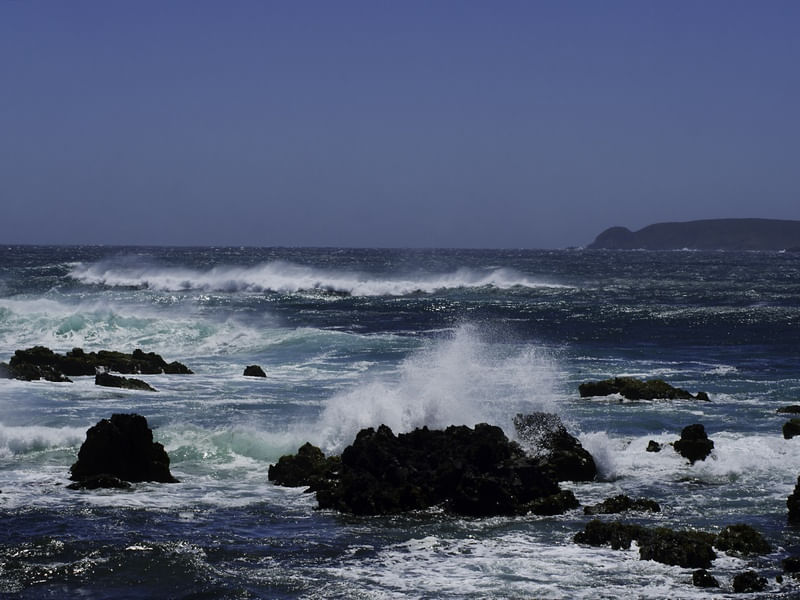 MAR QUEBRA ROCHAS