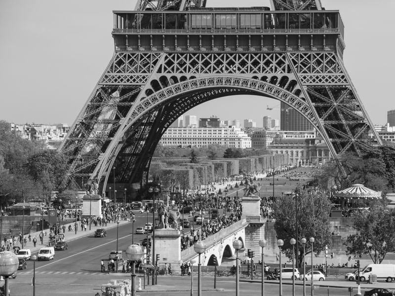 TORRE EIFFEL DE PARIS III - PRETO E BRANCO