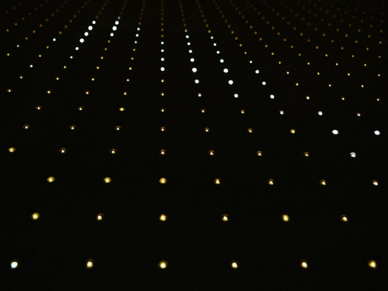 LUZES E RETAS