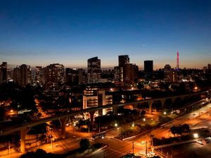 JANELA PARA CIDADE