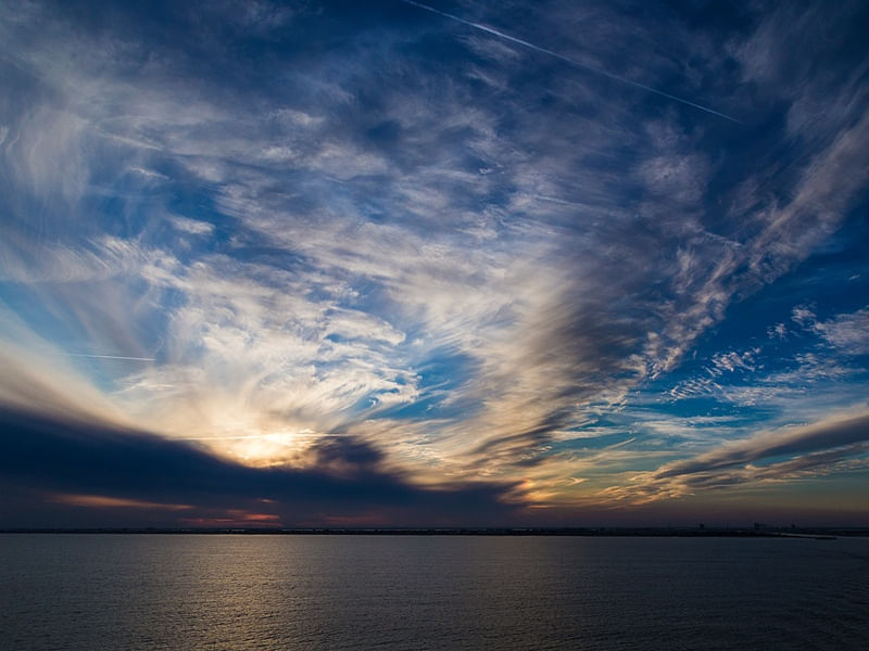 O POR DO SOL MAGICO