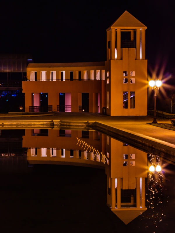 PARQUE TANGUÁ A NOITE
