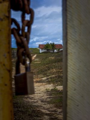 ALGUEM EM CASA?