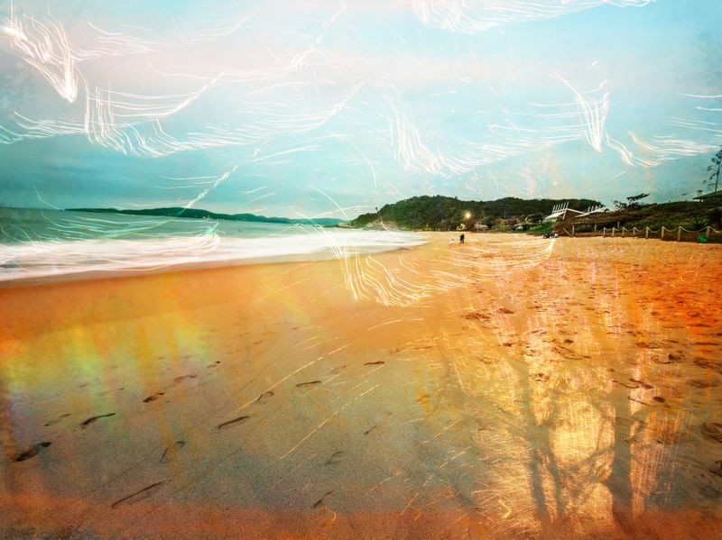 PRAIA JUNTO COM ARTE