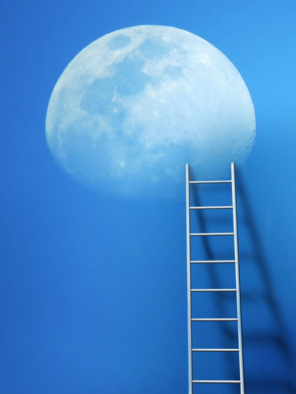 STAIR TO MOON BLUE