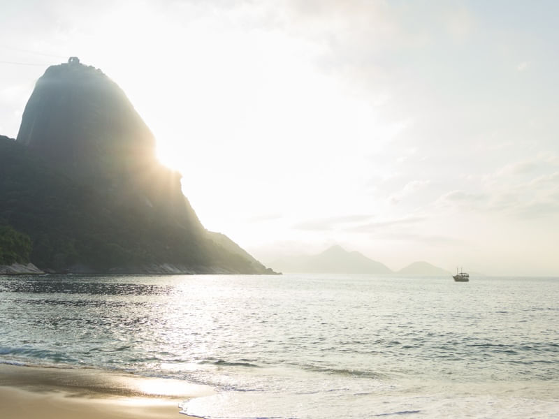 PÃO DE AÇÚCAR AO AMANHECER