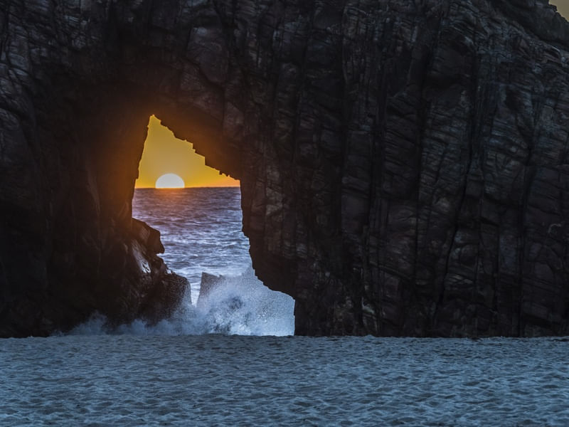 PAISAGEM EM JERICOACOARA_PEDRA FURADA