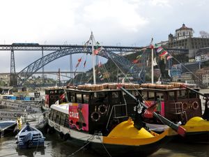 EMBARCAÇÃO NO RIO DOURO, PORTO