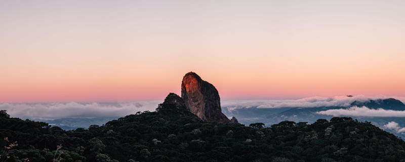 NASCER DO SOL NA PEDRA DO BAU