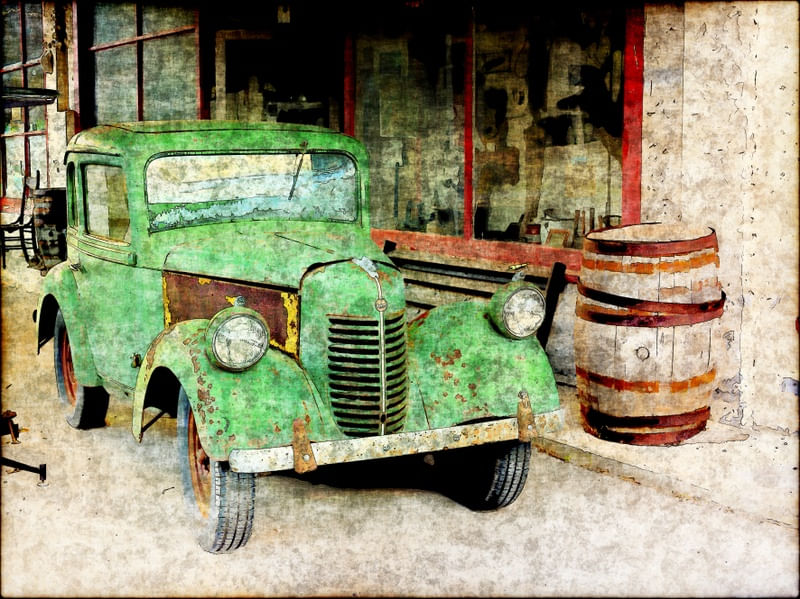 CARRO VINTAGE ESQUECIDO 2