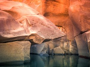 POINTED ROCK_2