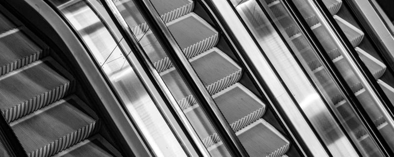 ESCADAS ROLANTES