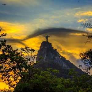 OLHO DE CRISTO