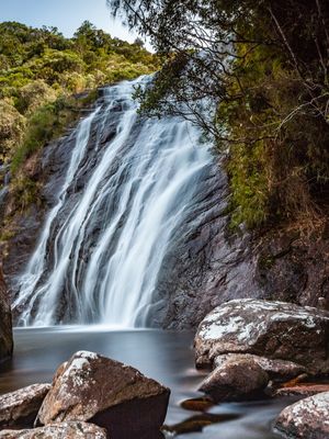 CACHOEIRA EM LONGA EXPOSIÇÃO