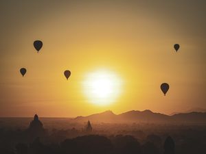 PÔR DO SOL EM BAGAN: MYANMAR