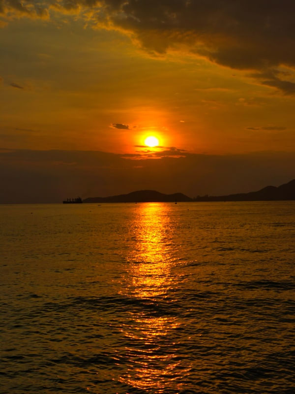 SUNSET LB