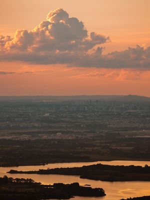 POR DO SOL NO MORRO DO CANAL - RETRATO