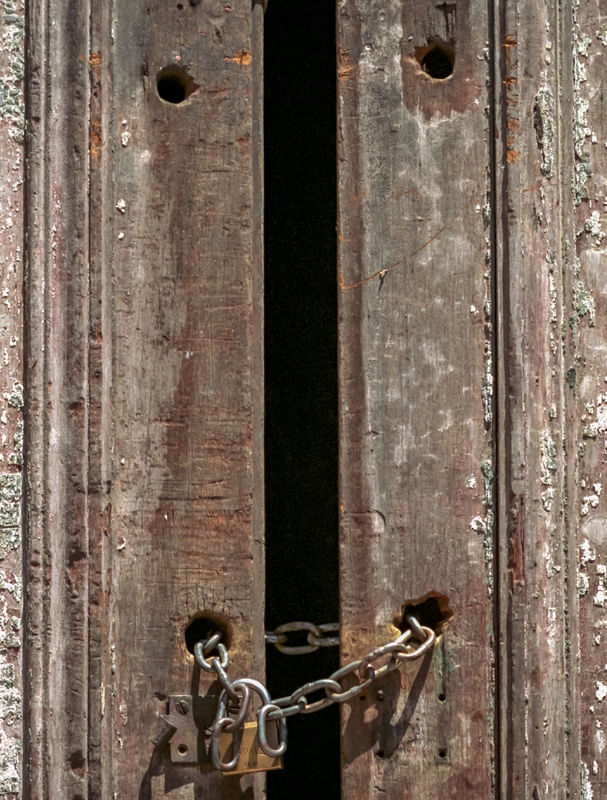 PORTA ACORRENTADA
