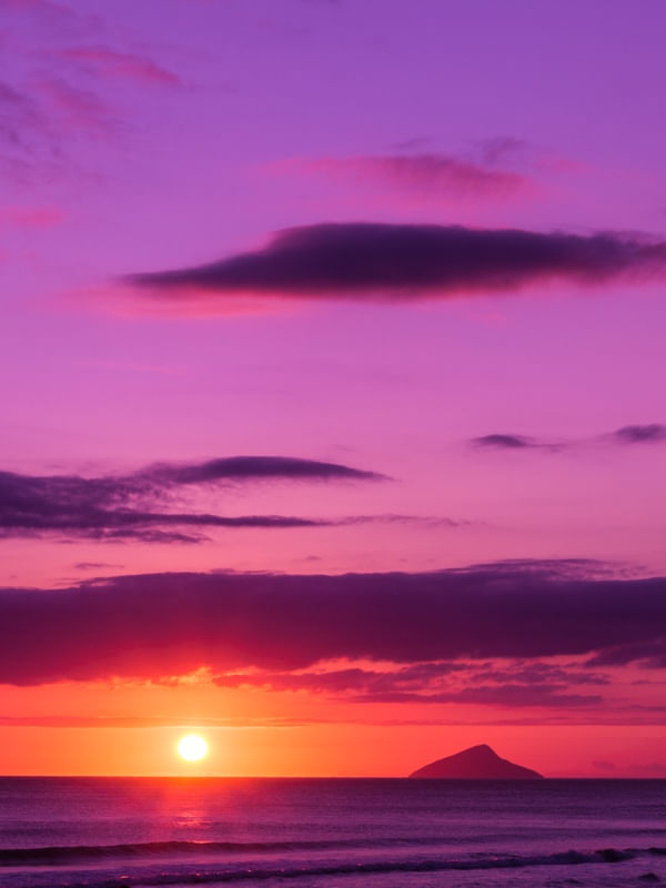 POR DO SOL INCOMUM