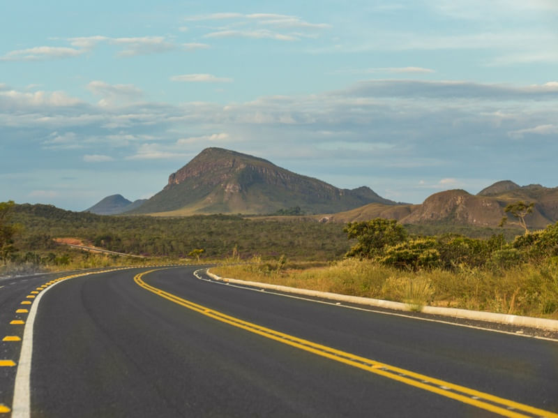 NA ESTRADA CERRADO