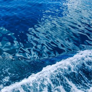 ABSTRACT WAVES - HOME DECOR