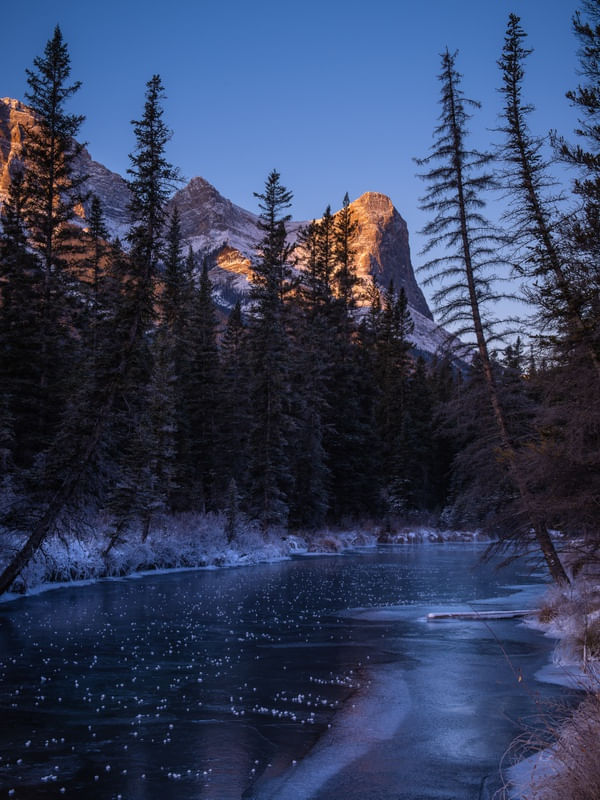 FROZEN RIVER 2
