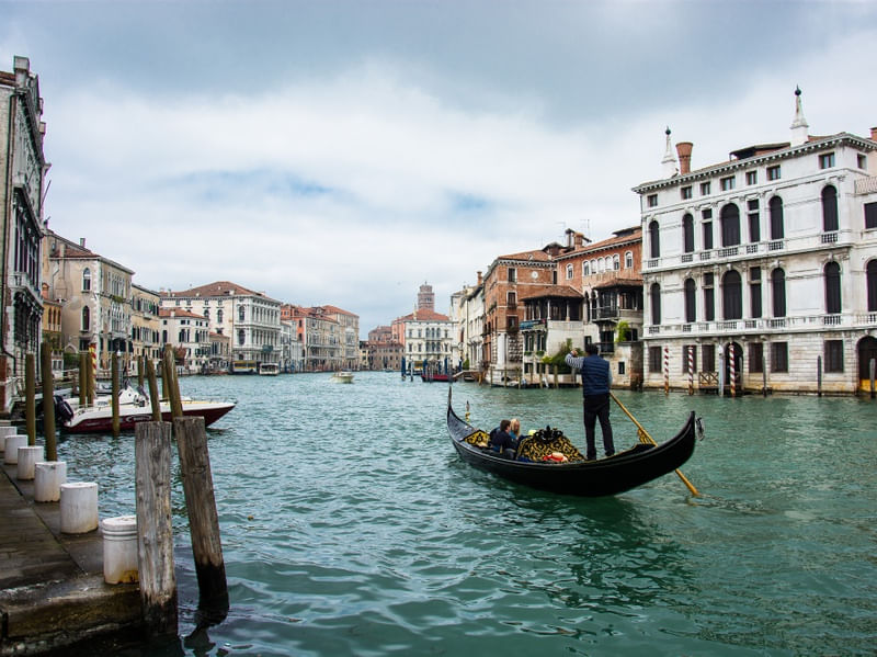 UN GIRO IN GONDOLA