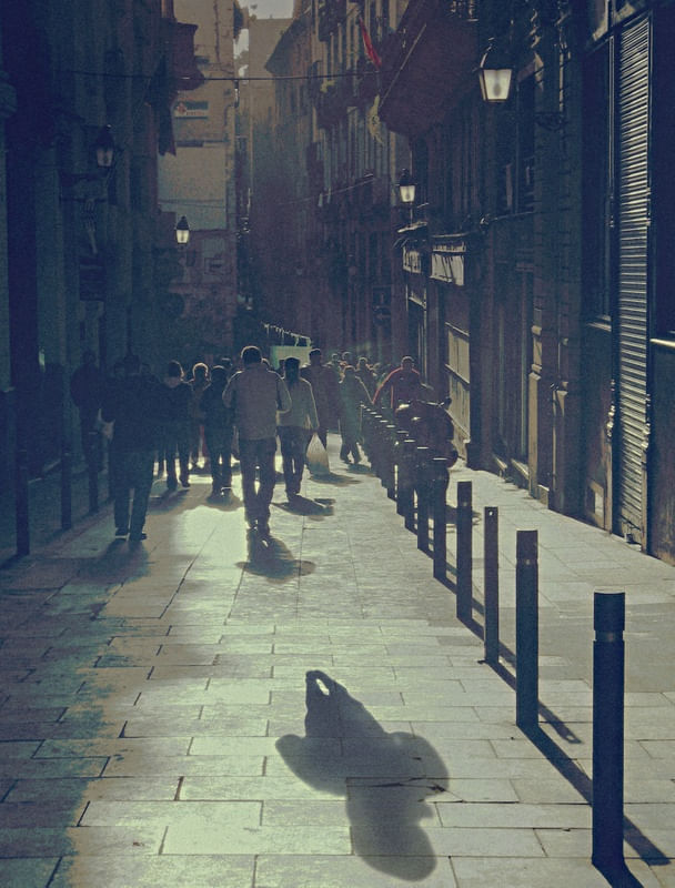 BECOME INVISIBLE IN 3 STEPS