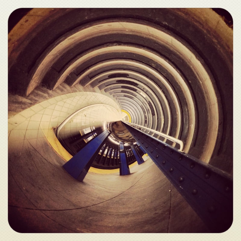 NEW YORK SUBWAY DISTORTION 01