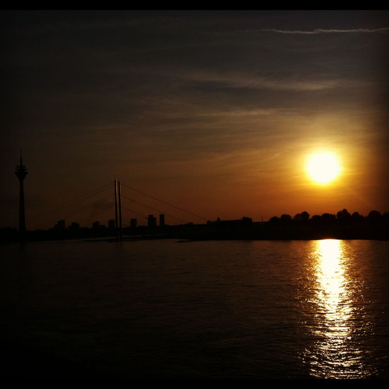 SUNSET DÜSSELDORF