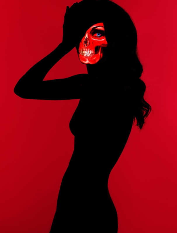 RED SKULL GIRL