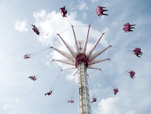 CARROUSEL DE PARIS