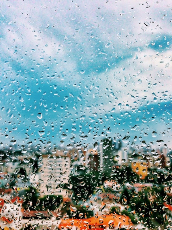 GOTAS NA JANELA