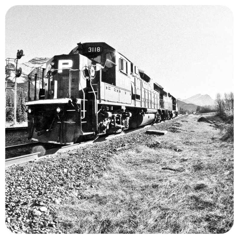 TREM FERROVIA ALPES MONTANHA 198