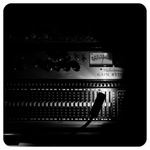 MESA DE ESTÚDIO DE SOM VINTAGE 224