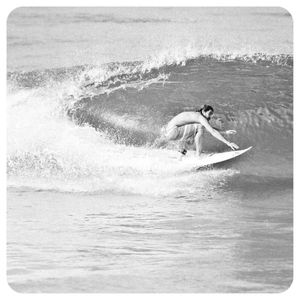 SURFISTA SURFER ONDA MAR 334