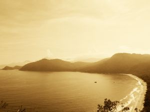 O MAR E ALEM