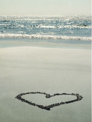 I LOVE THE SEA