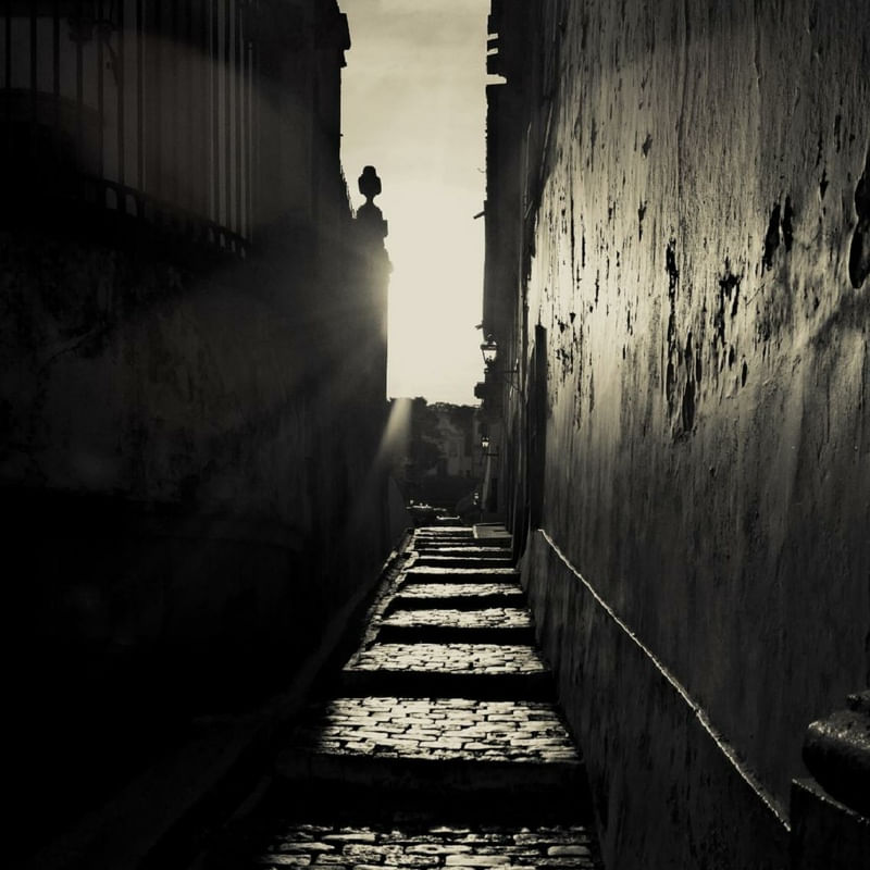 CAMINHO DE PEDRA