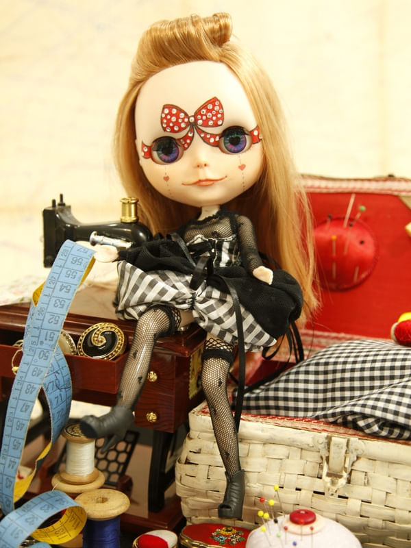 BLYTHE MODISTA 2