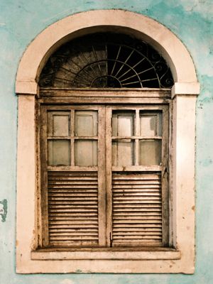JANELA COLONIAL 3